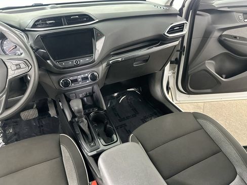 Used 2023 Chevrolet TrailBlazer LT w/ Convenience Package AWD/4WD image 19