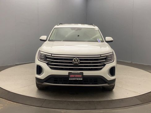 Used 2024 Volkswagen Atlas SE AWD/4WD image 8