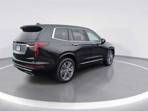 Used 2024 Cadillac XT6 Premium Luxury w/ Technology Package AWD/4WD image 9