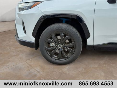 Used 2023 Toyota RAV4 SE AWD/4WD image 9