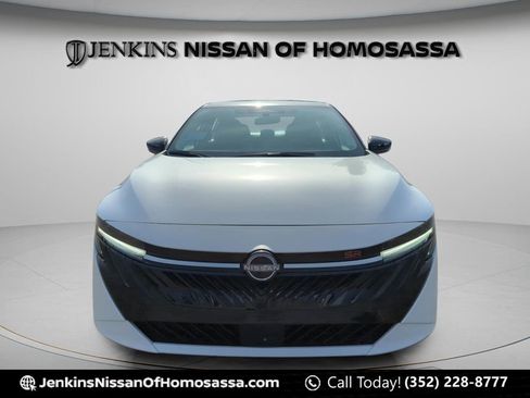 New 2026 Nissan Sentra SR w/ Floor Mat Package FWD image 10