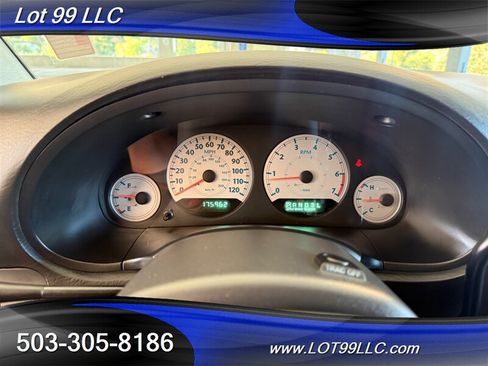 Used 2006 Chrysler Town & Country Touring w/ Trailer Tow Prep Group FWD image 17