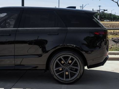 New 2026 Land Rover Range Rover Sport Dynamic SE AWD/4WD image 14
