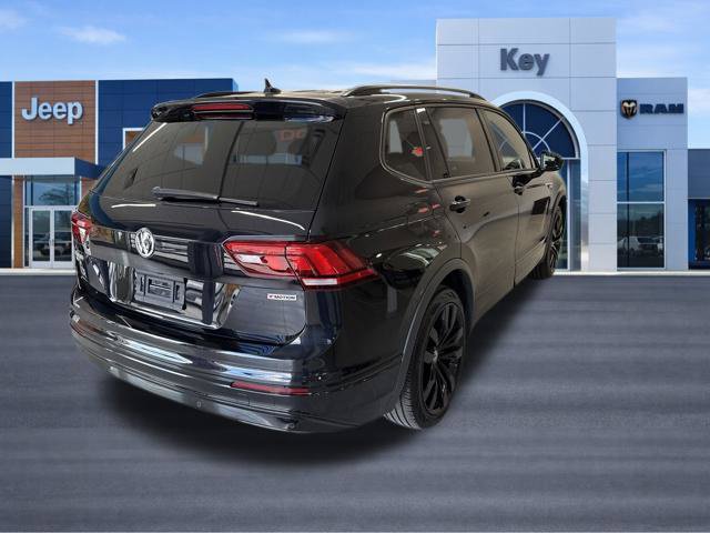 Used 2021 Volkswagen Tiguan SE R-Line AWD/4WD image 7