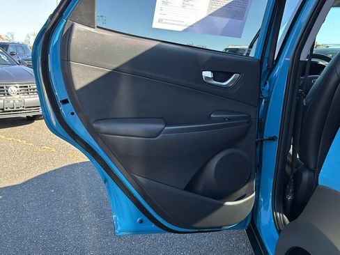 Used 2023 Hyundai Kona Limited image 24