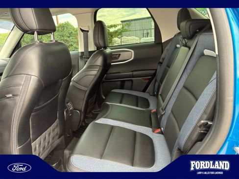 Used 2025 Ford Bronco Sport Outer Banks w/ Outer Banks Tech Package+ AWD/4WD image 17