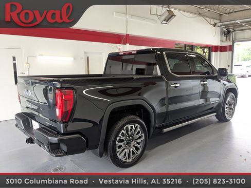 Used 2025 GMC Sierra 1500 Denali Ultimate AWD/4WD image 4