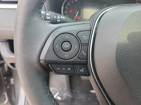 Used 2023 Toyota RAV4 XLE Premium image 29