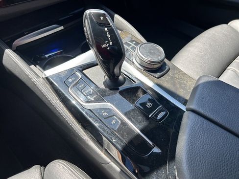 Used 2023 BMW M550i xDrive w/ Parking Assistance Package AWD/4WD image 33