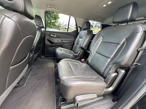 Used 2021 Chevrolet Traverse LT w/ LT Premium Package AWD/4WD image 51