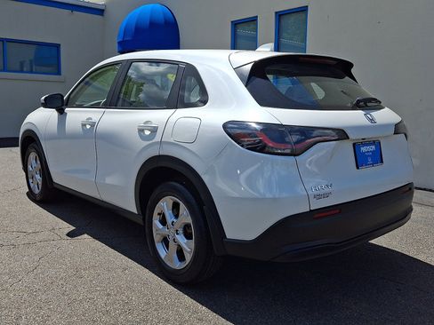 Used 2023 Honda HR-V LX image 6