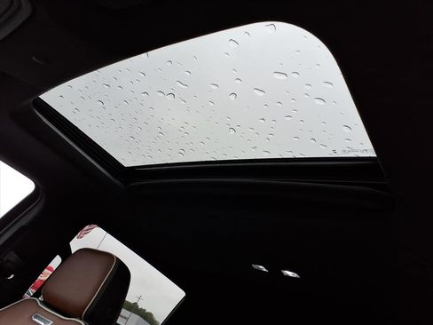 Used 2023 GMC Sierra 1500 Denali Ultimate image 8