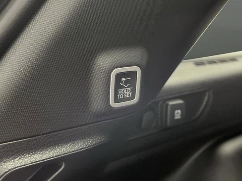 New 2026 Jeep Grand Cherokee Altitude image 16