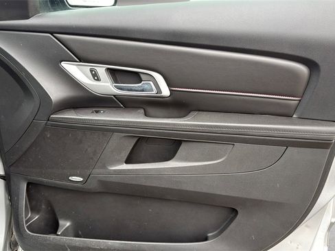 Used 2017 GMC Terrain SLT w/ Open Road Package image 10