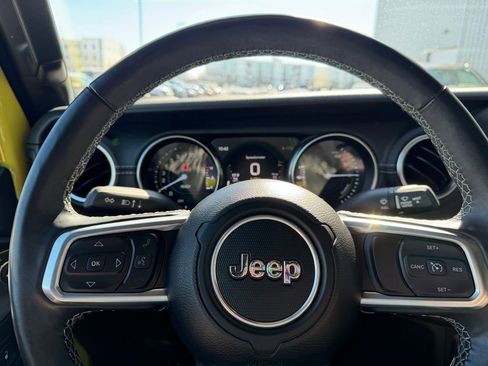 Used 2023 Jeep Wrangler Unlimited Sahara w/ Cold Weather Group image 10