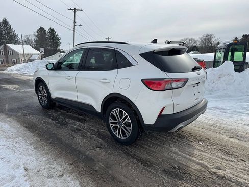 Used 2020 Ford Escape SEL image 2