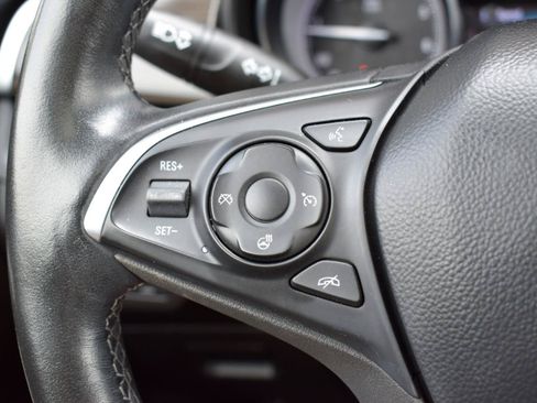 Used 2020 Buick Envision Essence w/ Experience Buick Package FWD image 23