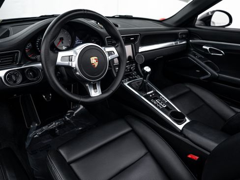 Used 2013 Porsche 911 Carrera S RWD image 4
