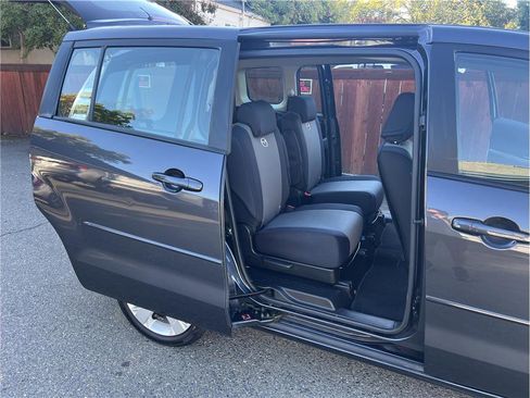 Used 2006 MAZDA MAZDA5 Sport image 15