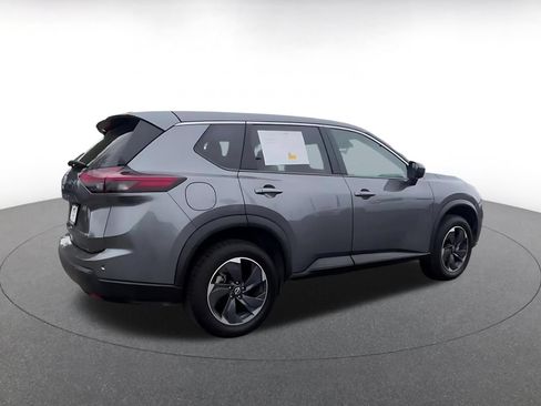 Used 2025 Nissan Rogue SV FWD image 14