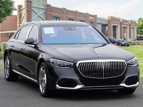 Certified 2021 Mercedes-Benz Maybach S 580 4MATIC image 3