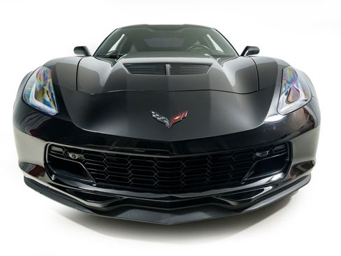 Used 2016 Chevrolet Corvette Z06 w/ 3LZ Preferred Equipment Group RWD image 6