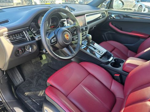 Used 2024 Porsche Macan S image 12
