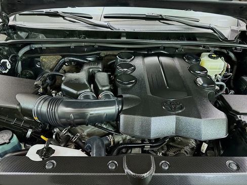 Used 2021 Toyota 4Runner TRD Off-Road Premium image 31