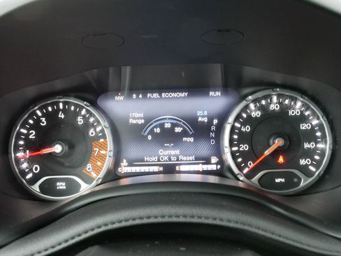 Used 2022 Jeep Renegade Altitude image 21