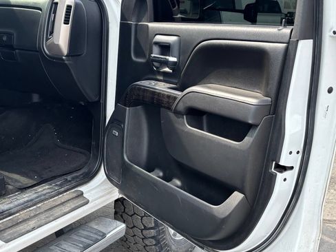 Used 2015 GMC Sierra 2500 Denali w/ Duramax Plus Package AWD/4WD image 23