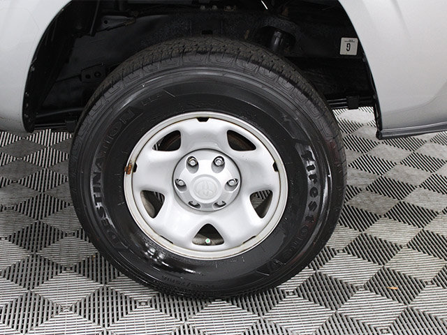 Certified 2023 Toyota Tacoma SR AWD/4WD image 17