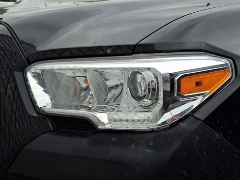 Used 2023 Toyota Tacoma SR w/ SR Convenience Package RWD image 3