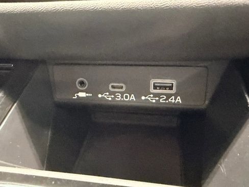 Used 2024 Subaru Legacy Premium AWD/4WD image 43