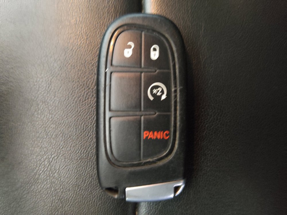 Used 2019 Jeep Cherokee Trailhawk w/ Cold Weather Group AWD/4WD image 32