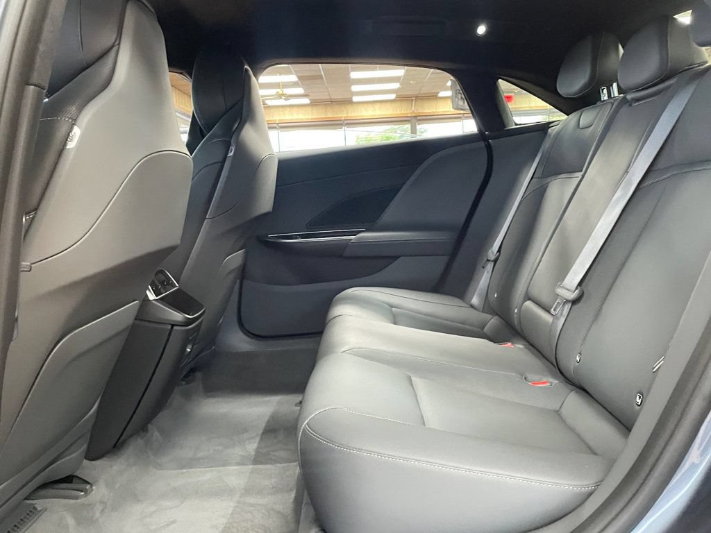 Used 2024 Lucid Air Pure RWD image 17