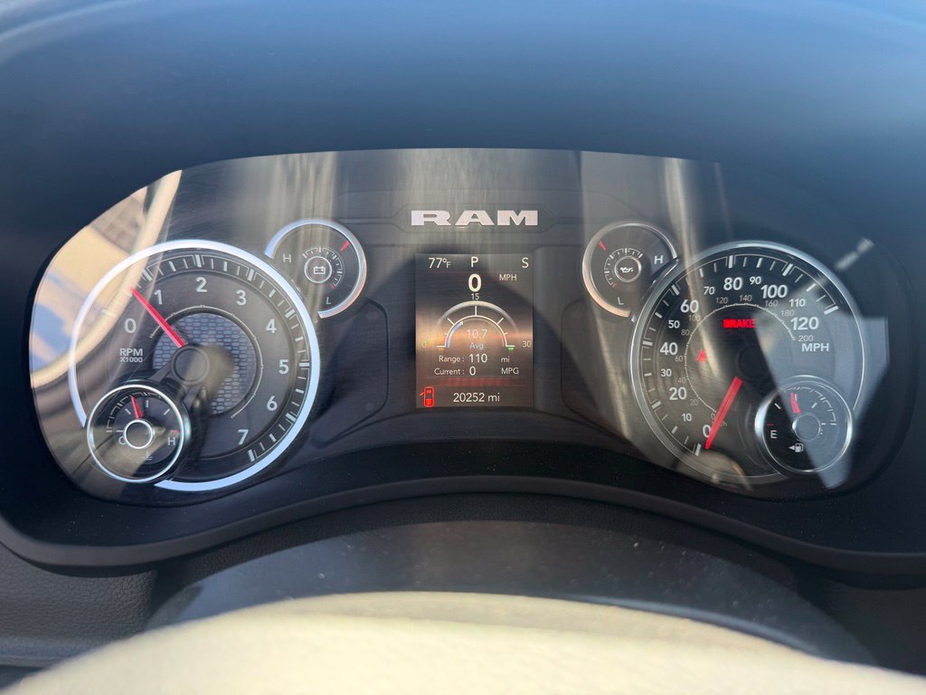Used 2024 RAM 2500 Big Horn AWD/4WD image 9