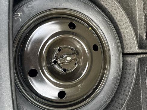 Used 2018 Lincoln MKX Premiere image 19