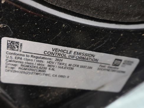 Used 2024 Chevrolet Silverado 2500 LT AWD/4WD image 19