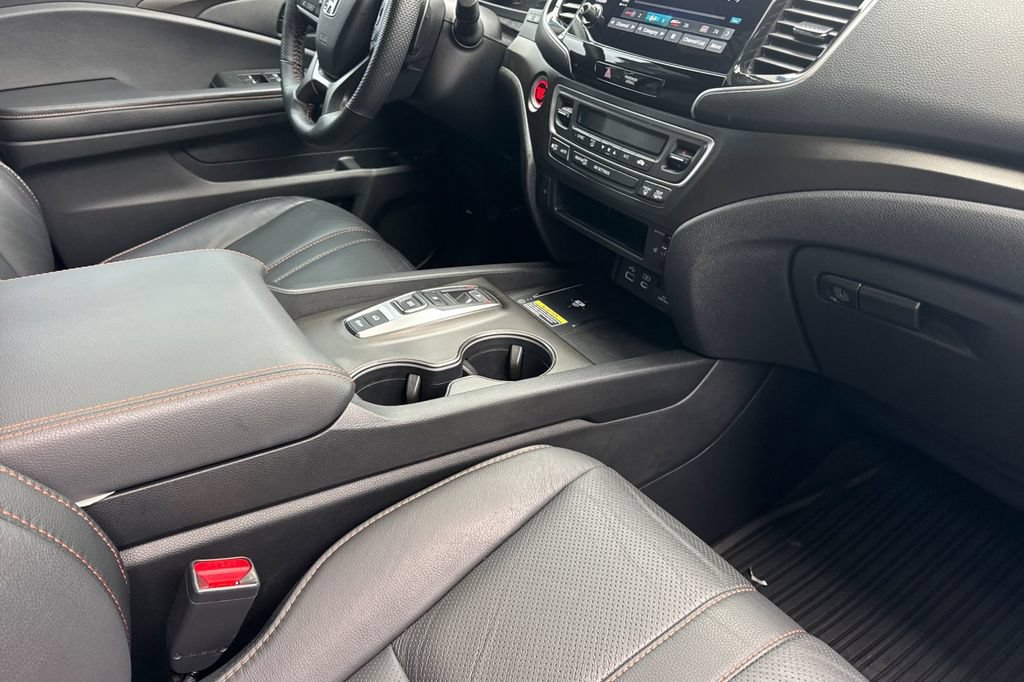 Used 2025 Honda Passport TrailSport image 20