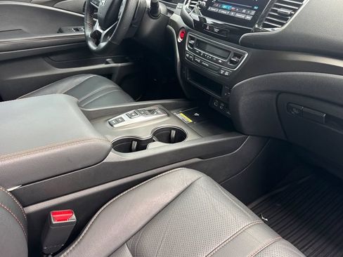 Used 2025 Honda Passport TrailSport image 20