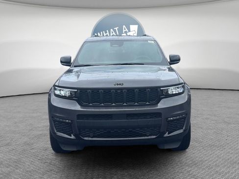 New 2025 Jeep Grand Cherokee L Limited w/ Luxury Tech Group II AWD/4WD image 9