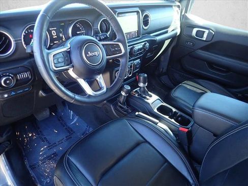 Used 2022 Jeep Wrangler Unlimited Sahara w/ Cold Weather Group image 10