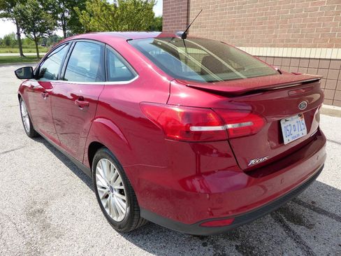 Used 2017 Ford Focus Titanium FWD image 7