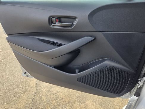 Used 2026 Toyota Corolla LE FWD image 24