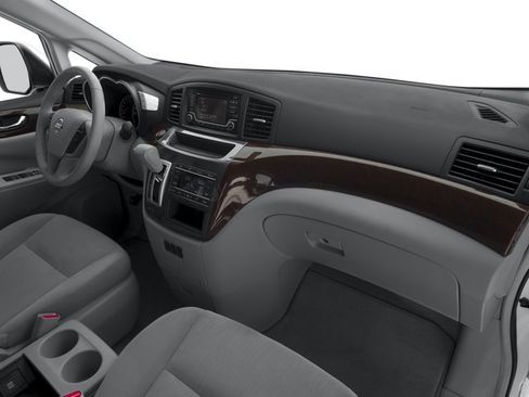 Used 2017 Nissan Quest SV image 19