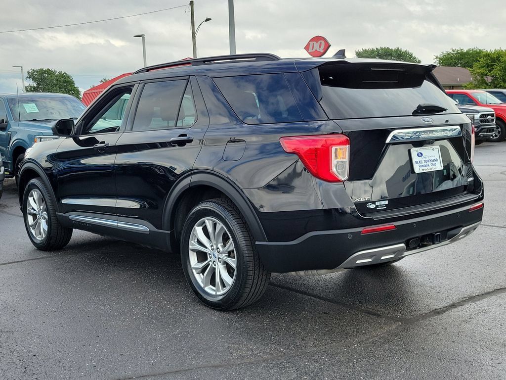 Certified 2023 Ford Explorer XLT w/ Equipment Group 202A AWD/4WD image 6