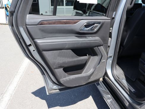 Used 2023 Chevrolet Tahoe LT w/ LT Signature Package image 31