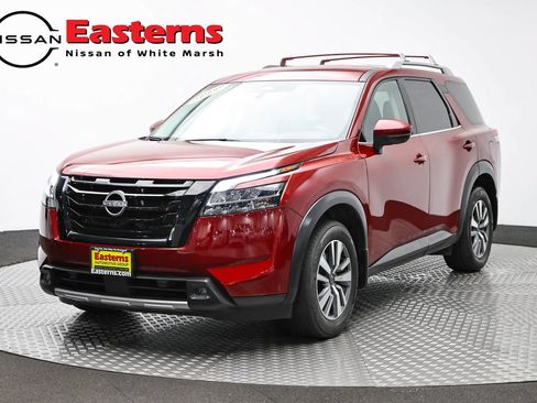 Used 2023 Nissan Pathfinder SL w/ Lighting Package (N92) AWD/4WD image 1