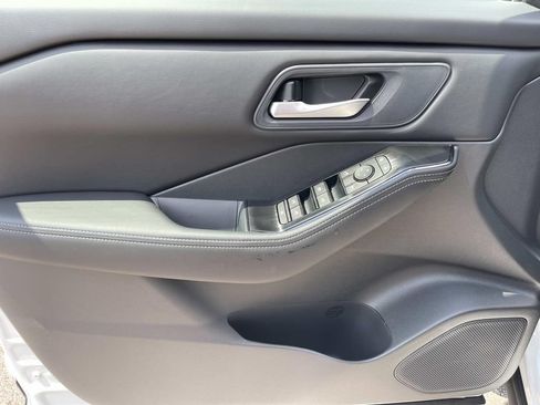 New 2026 Nissan Rogue SV AWD/4WD image 23