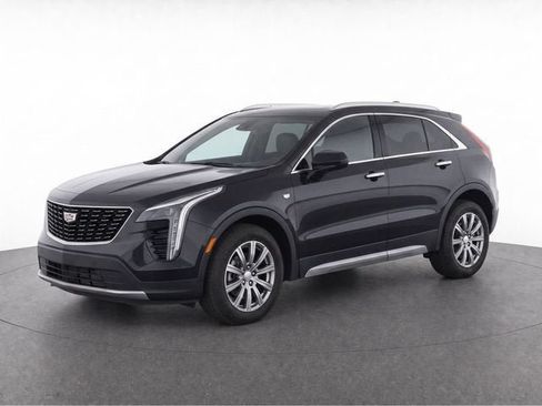 Certified 2023 Cadillac XT4 Premium Luxury w/ Cold Weather Package AWD/4WD image 6